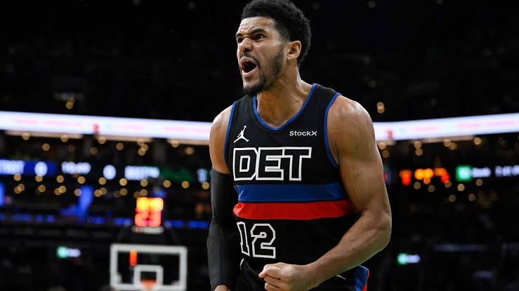 Tobias Harris portrait
